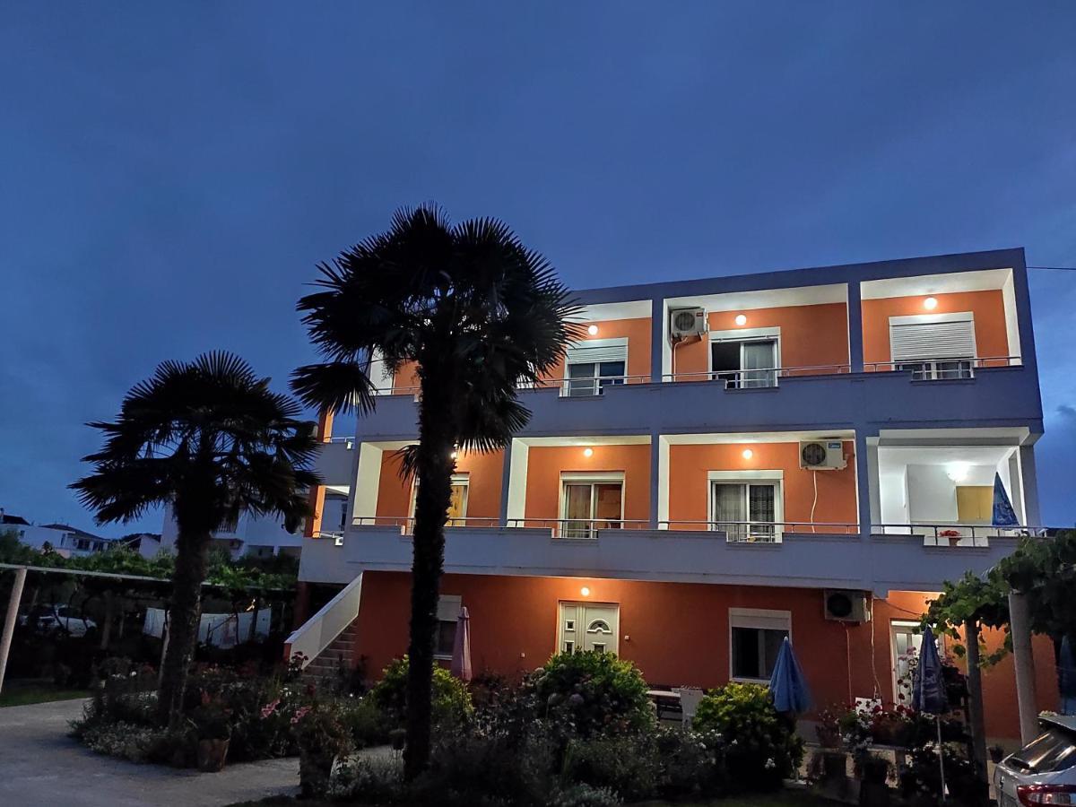 Robi Apartments Ulcinj Exterior photo